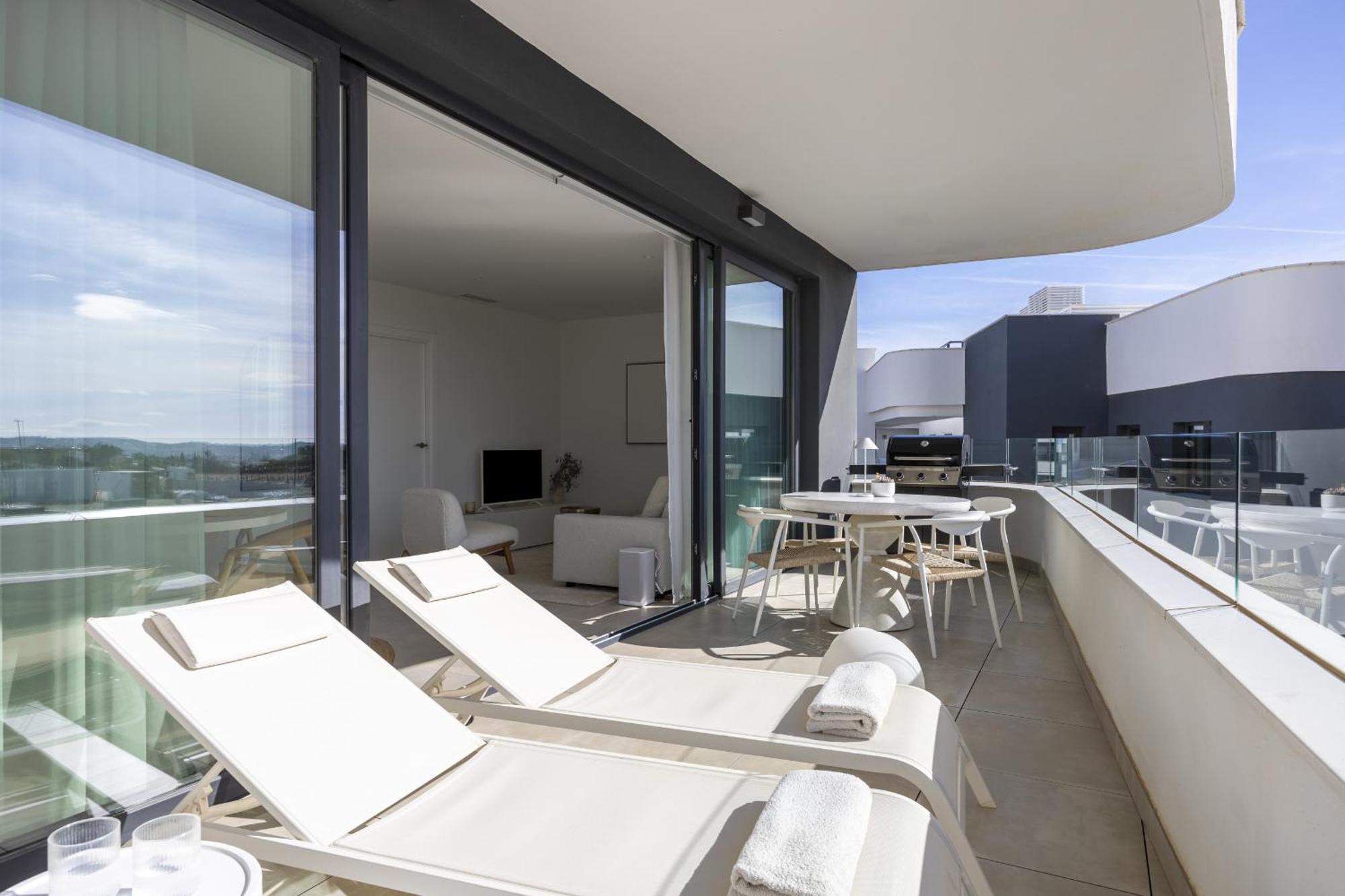 Stylish Luxury With Terrace In Higueron Apartamento Fuengirola